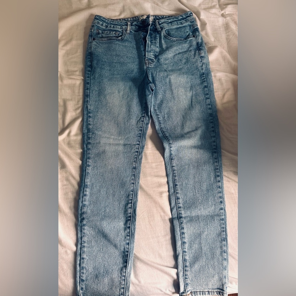 Blue button up jeans